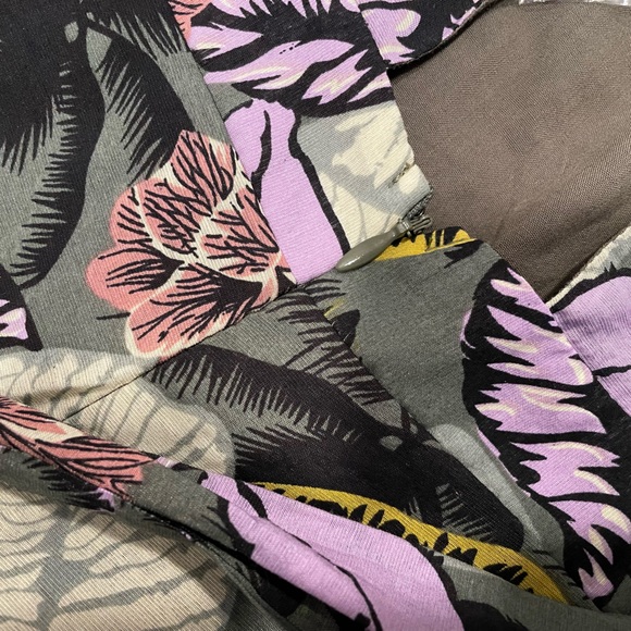 Lush Tropical Adjustable Spaghetti Strap Jumpsuit with Waist Tie - Size L - Picture 5 of 6